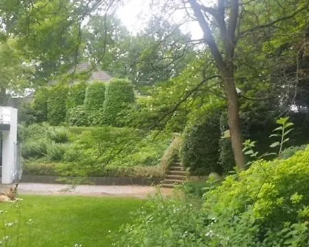 Eikendreef Bed & Breakfast 3*