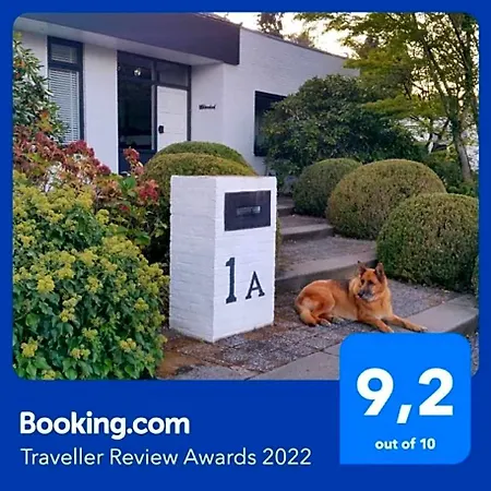Eikendreef Bed & Breakfast Haelen